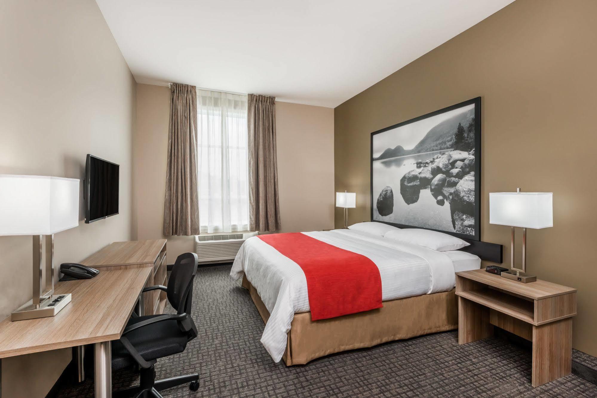 Super 8 By Wyndham Mont Laurier Hotell Eksteriør bilde